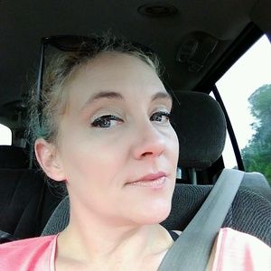 Meet your Posher, Lacie